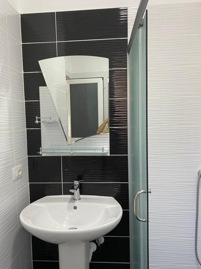 Ostria Appartement Sarandë