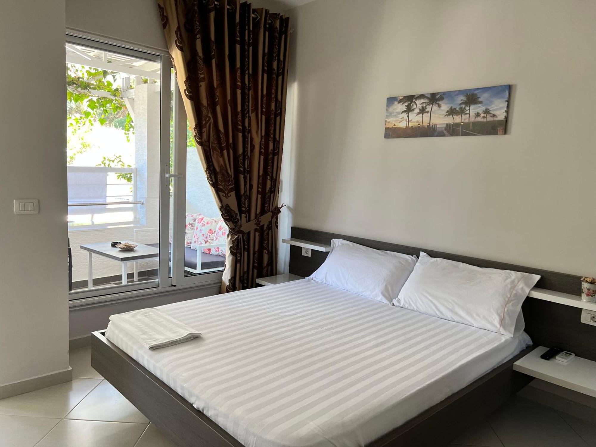 Ostria * Sarande