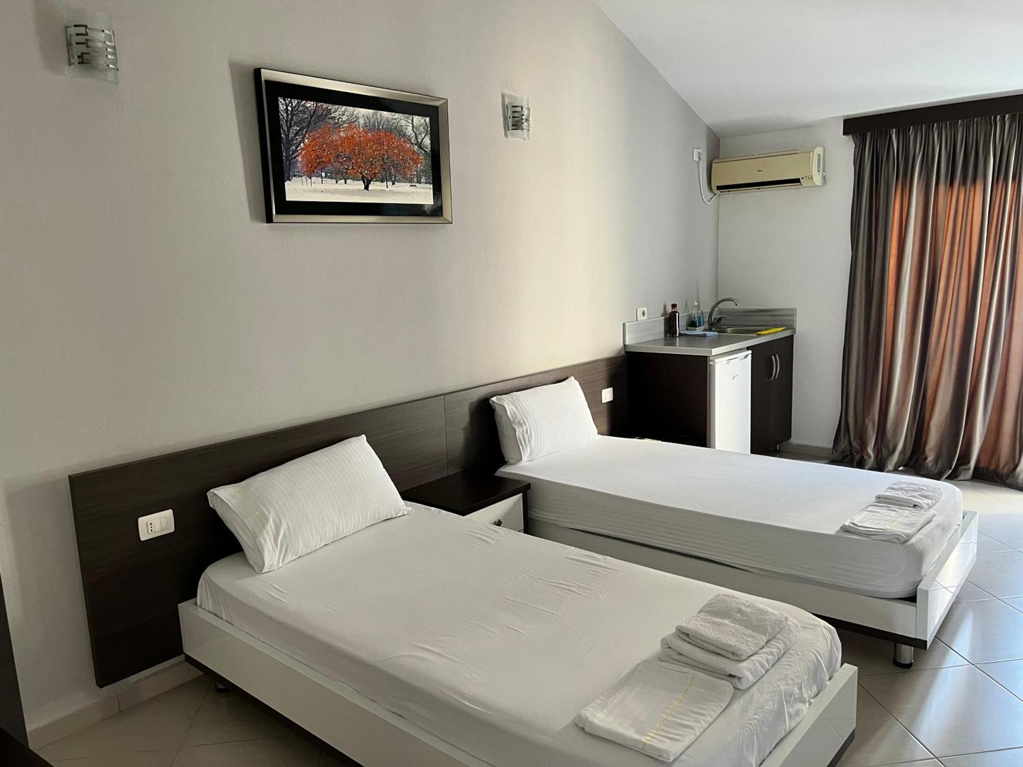 Ostria Apartment