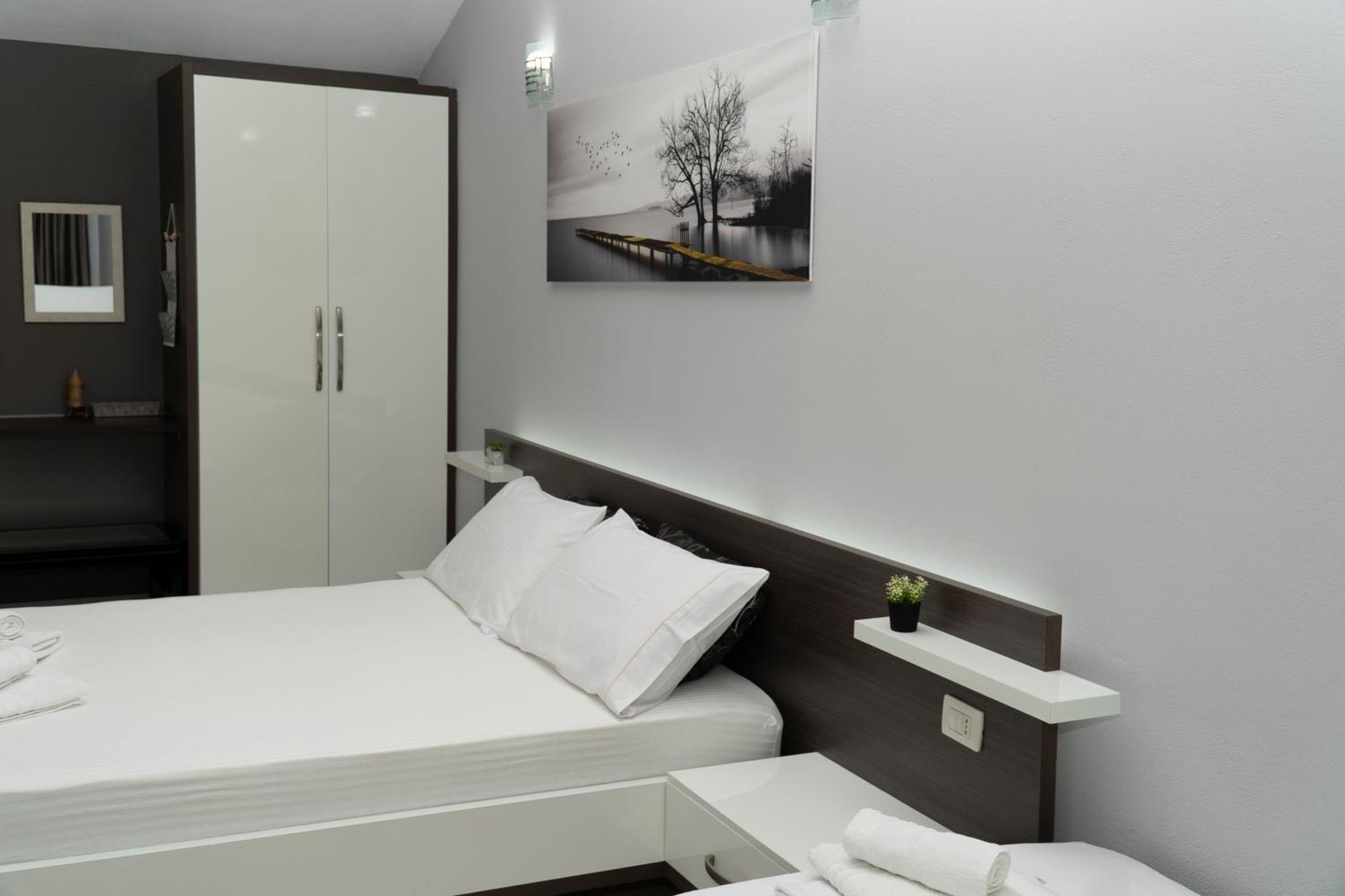 Ostria Sarande