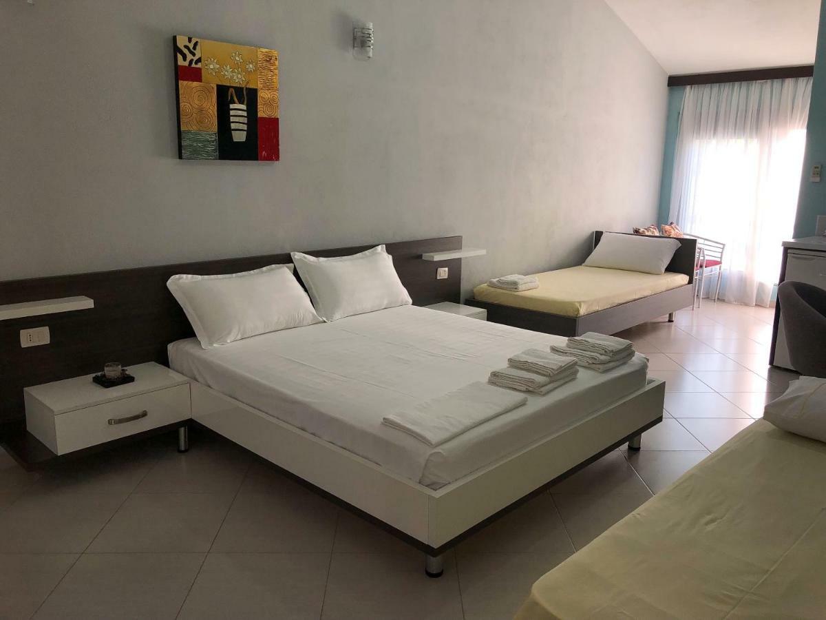 Ostria * Sarande